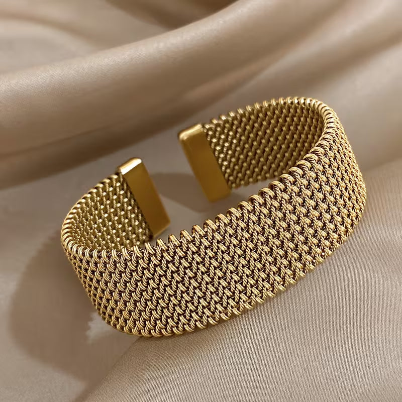 Timeless Woven Elegance Bracelet