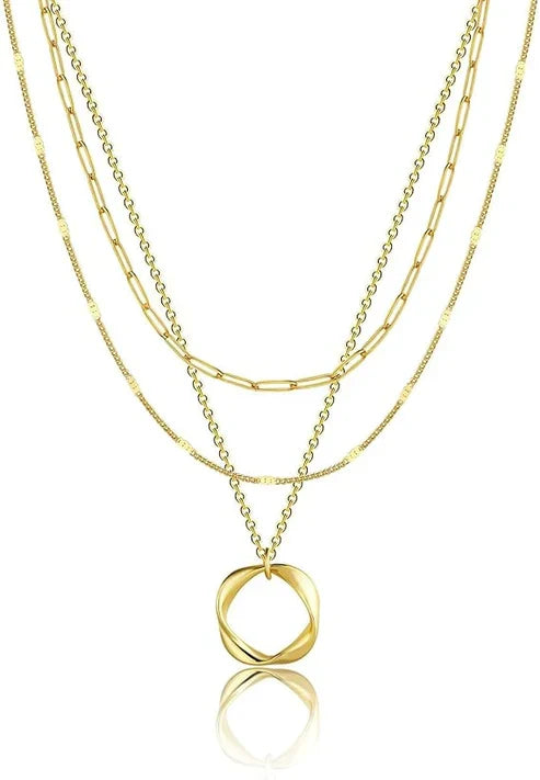 Carmen - Vintage necklace with gold chain and pendant