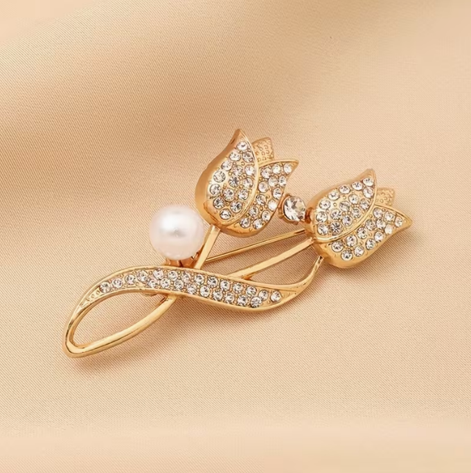 Timeless Tulip Grace Pin