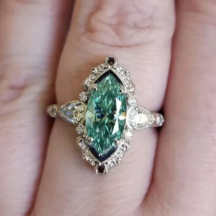 Vaelira Thornewyn Ring