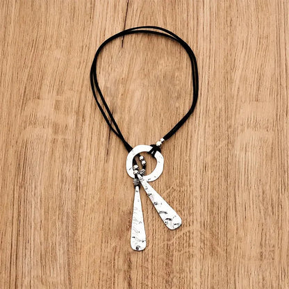 Vintage Hollow Circle Droplet Design Necklace