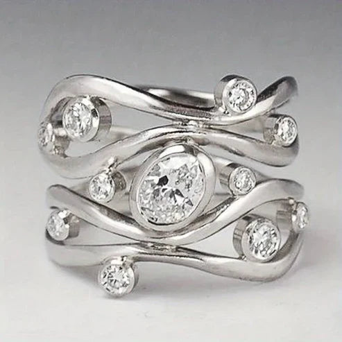 Irregular Vintage Ring with Zirconia in Silver