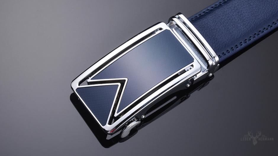 Elegant leather belt
