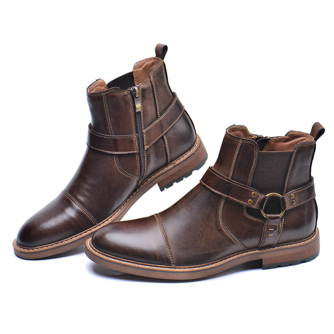 Elegant roadster leather boots for the perfect look
